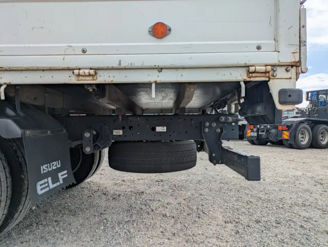 いすゞ エルフ TPG-NPR85AR(2WD)の写真15