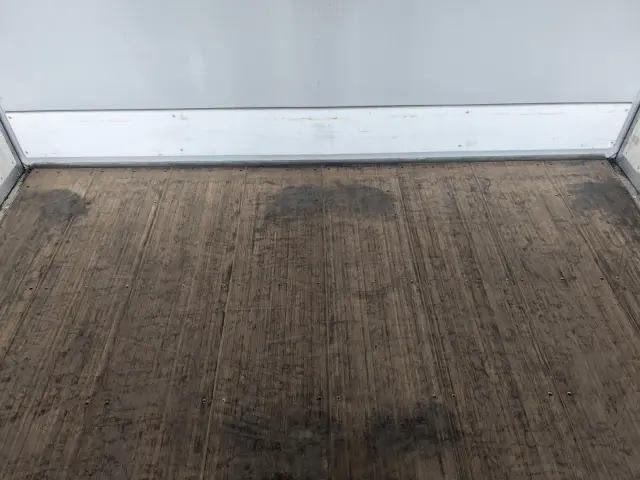 いすゞ フォワード 2RG-FRR90T4(2WD)の写真18