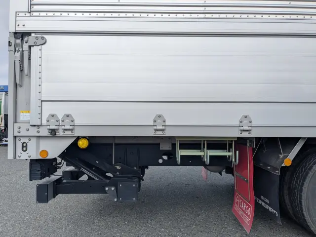 いすゞ フォワード 2RG-FRR90T4(2WD)の写真32