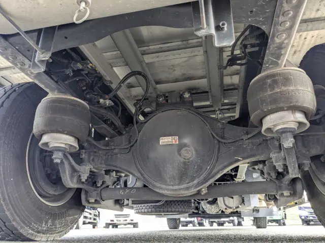 いすゞ フォワード 2RG-FRR90T4(2WD)の写真34