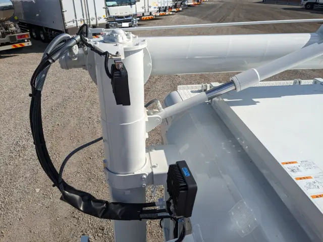 三菱 ファイター 2KG-FK62F(2WD)の写真13