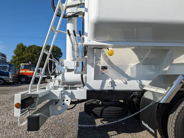 三菱 ファイター 2KG-FK62F(2WD)の写真28