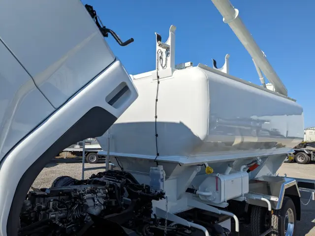 三菱 ファイター 2KG-FK62F(2WD)の写真41