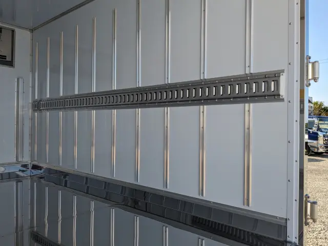 日野 デュトロ 2KG-XZC605M(2WD)の写真18