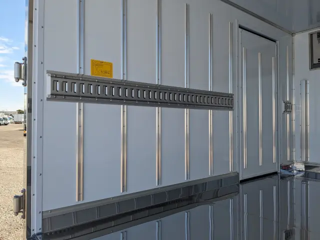 日野 デュトロ 2KG-XZC605M(2WD)の写真19