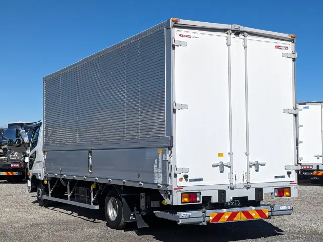 三菱 ファイター 2KG-FK65F(2WD)の写真4