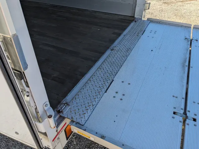 三菱 ファイター 2KG-FK65F(2WD)の写真13