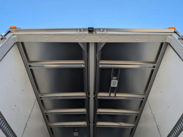 三菱 ファイター 2KG-FK65F(2WD)の写真15