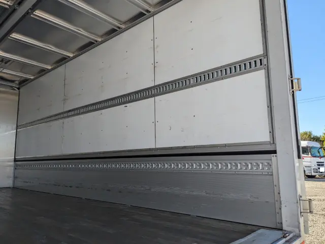 三菱 ファイター 2KG-FK65F(2WD)の写真22