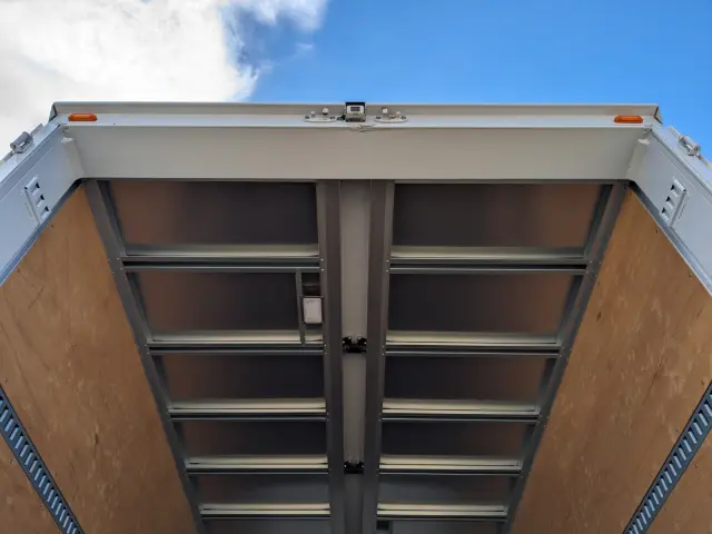 日野 レンジャー 2PG-FE2ACG(2WD)の写真11