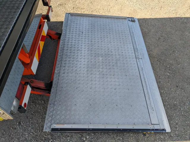 日野 レンジャー 2KG-FC2ABG(2WD)の写真11