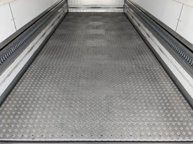 日野 レンジャー 2KG-FC2ABG(2WD)の写真15