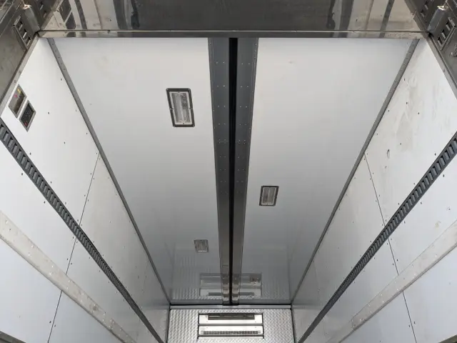 日野 レンジャー 2KG-FC2ABG(2WD)の写真16