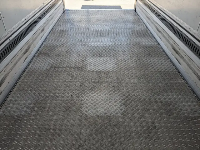 日野 レンジャー 2KG-FC2ABG(2WD)の写真21