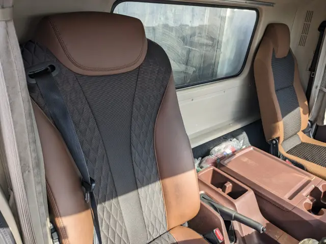 日野 レンジャー 2KG-FC2ABG(2WD)の写真39