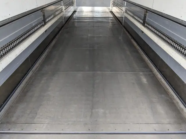 日野 プロフィア QPG-FS1EWEG(6x4)の写真16