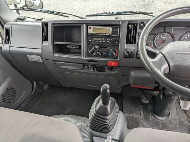 いすゞ エルフ TKG-NMR85AN(2WD)の写真41