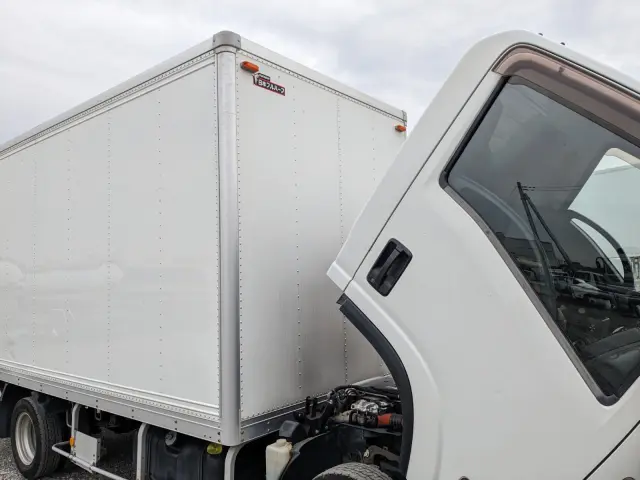 いすゞ エルフ TKG-NMR85AN(2WD)の写真48