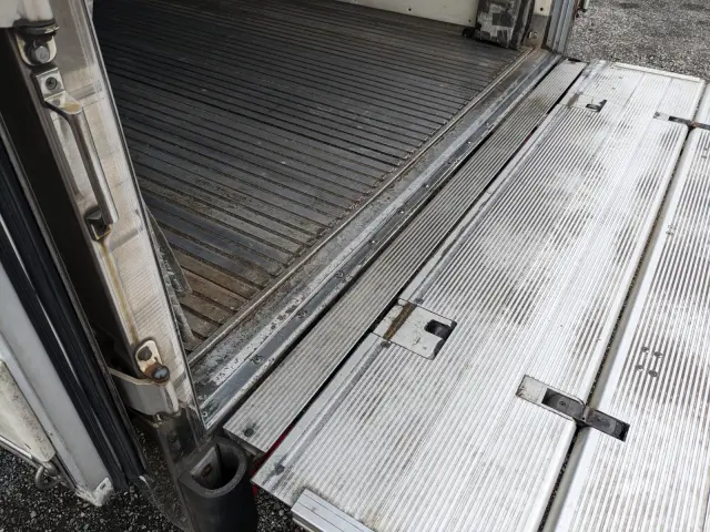 日野 レンジャー BKG-FC7JKYA(2WD)の写真14