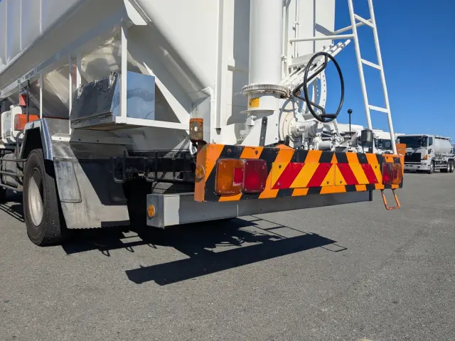 日野 レンジャー QKG-FJ7JEAA(2WD)の写真6