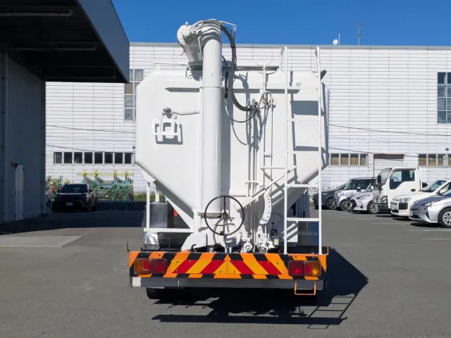 日野 レンジャー QKG-FJ7JEAA(2WD)の写真8