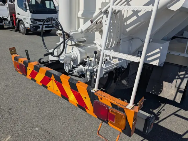 日野 レンジャー QKG-FJ7JEAA(2WD)の写真16