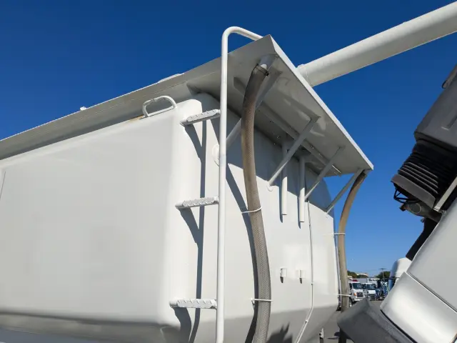 日野 レンジャー QKG-FJ7JEAA(2WD)の写真34