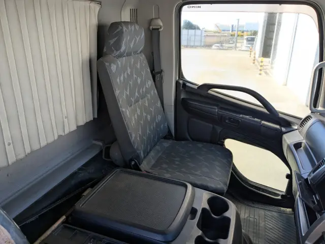 日野 レンジャー QKG-FJ7JEAA(2WD)の写真36