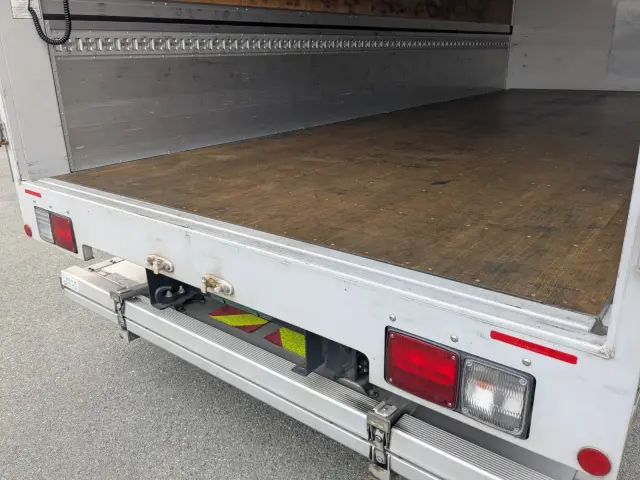 日野 レンジャー 2KG-FD2ABG(2WD)の写真13