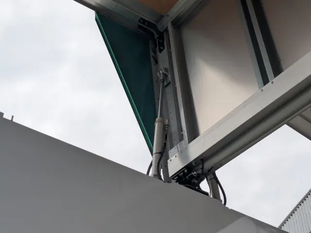 日野 レンジャー 2KG-FD2ABG(2WD)の写真24