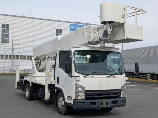 いすゞ エルフ PDG-NPR75N(2WD)の写真3