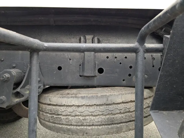 いすゞ エルフ PDG-NPR75N(2WD)の写真9