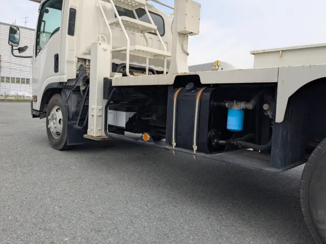 いすゞ エルフ PDG-NPR75N(2WD)の写真11