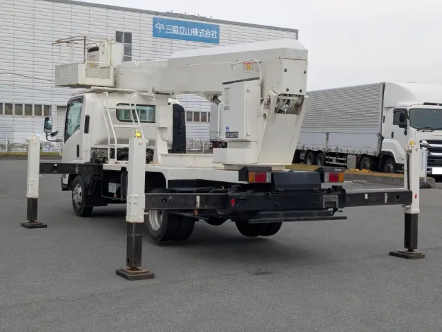 いすゞ エルフ PDG-NPR75N(2WD)の写真17