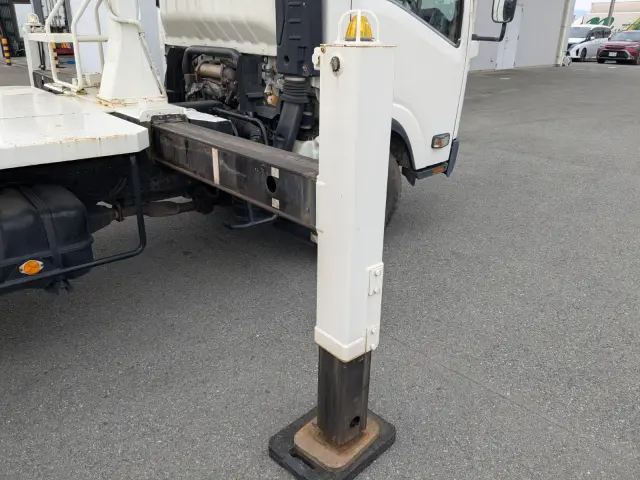 いすゞ エルフ PDG-NPR75N(2WD)の写真21