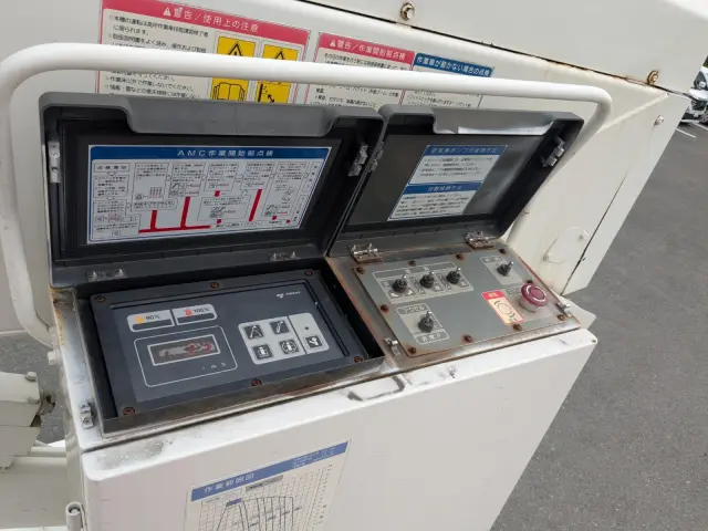 いすゞ エルフ PDG-NPR75N(2WD)の写真22