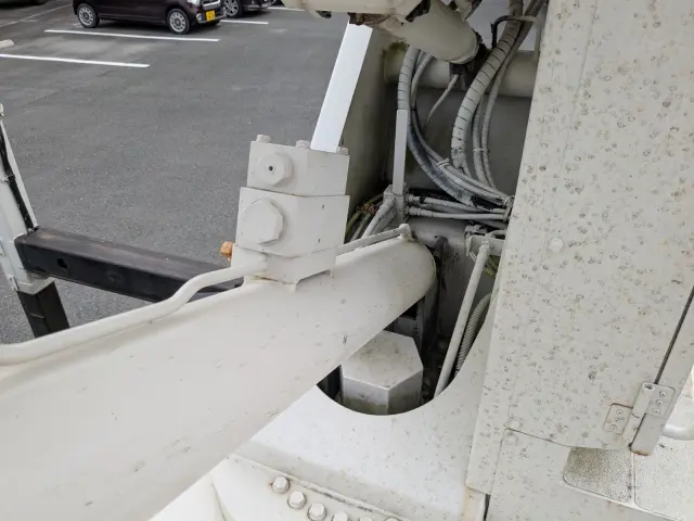 いすゞ エルフ PDG-NPR75N(2WD)の写真24