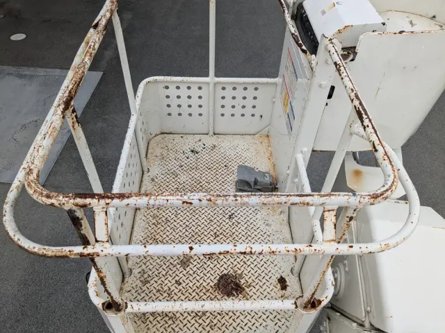 いすゞ エルフ PDG-NPR75N(2WD)の写真26