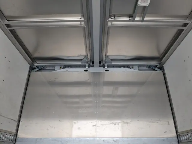 三菱 キャンター 2RG-FEB80(2WD)の写真18