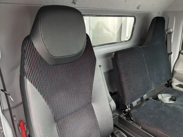 三菱 キャンター 2RG-FEB80(2WD)の写真41