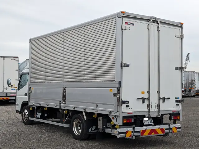 三菱 キャンター 2RG-FEB80(2WD)の写真4