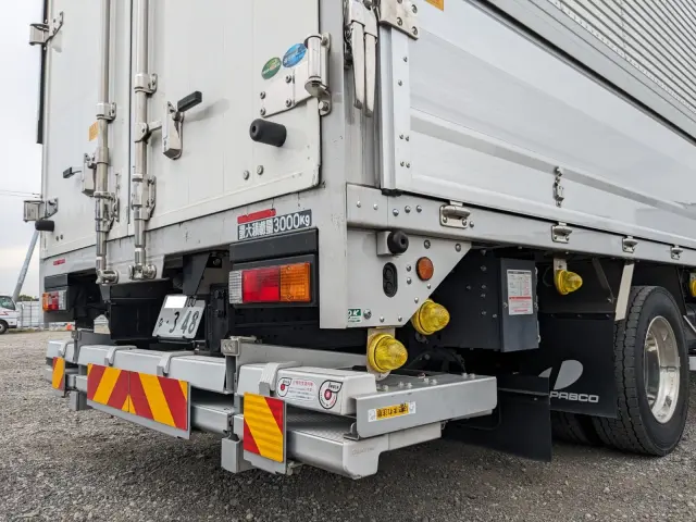 三菱 キャンター 2RG-FEB80(2WD)の写真7