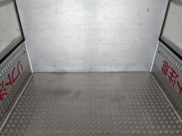 三菱 キャンター 2RG-FEB80(2WD)の写真18