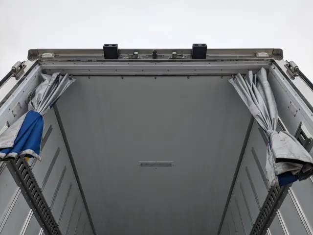 日野 デュトロ 2RG-XZU655M(2WD)の写真11