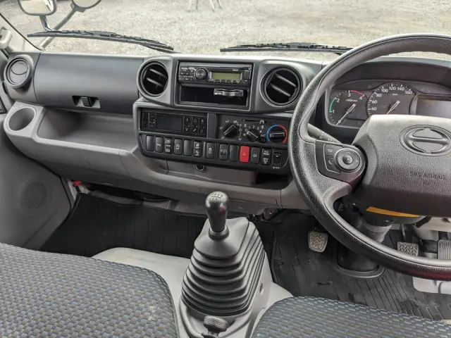 日野 デュトロ 2RG-XZU655M(2WD)の写真36