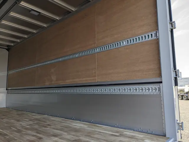 ＵＤ コンドル 2RG-BRR90T2(2WD)の写真18