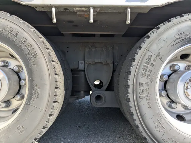 日野 プロフィア QPG-FW1EXEJ(8x4)の写真11