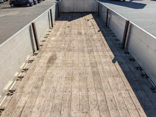 日野 プロフィア QPG-FW1EXEJ(8x4)の写真18