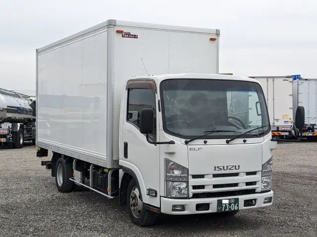 いすゞ エルフ TKG-NMR85AN(2WD)の写真3