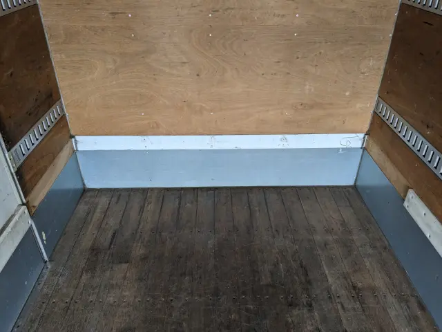 いすゞ エルフ TKG-NMR85AN(2WD)の写真19